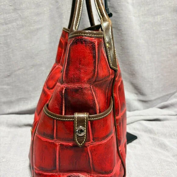 Beautiful Red Dooney & Bourke - Picture 14 of 15